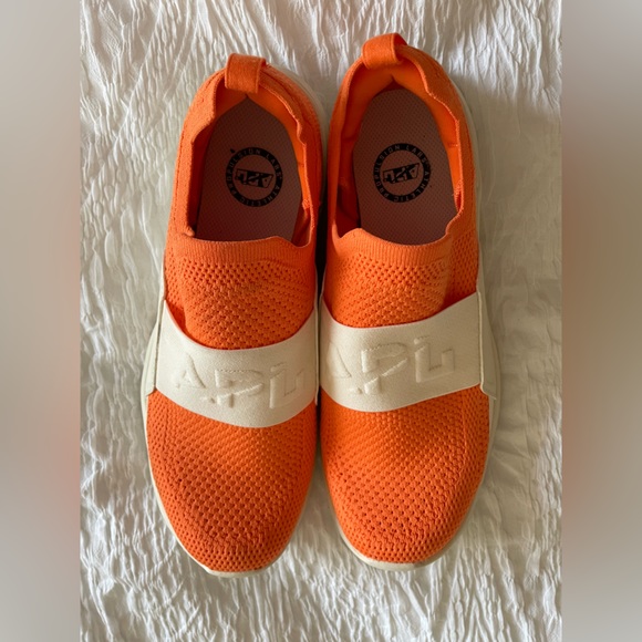 APL Womens Techloom Bliss Sneakers Orange White Size US8.5 Mesh Slip On - Picture 3 of 8